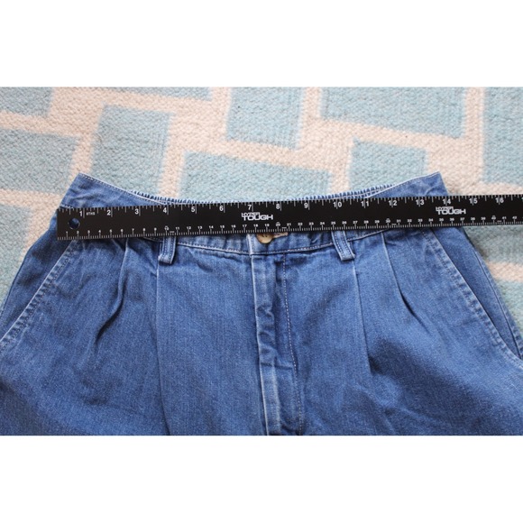 Vtg 90s Eddie Bauer 12 Blue Denim Shorts Pleated High Rise Elastic Waist Cuffed - Picture 6 of 7